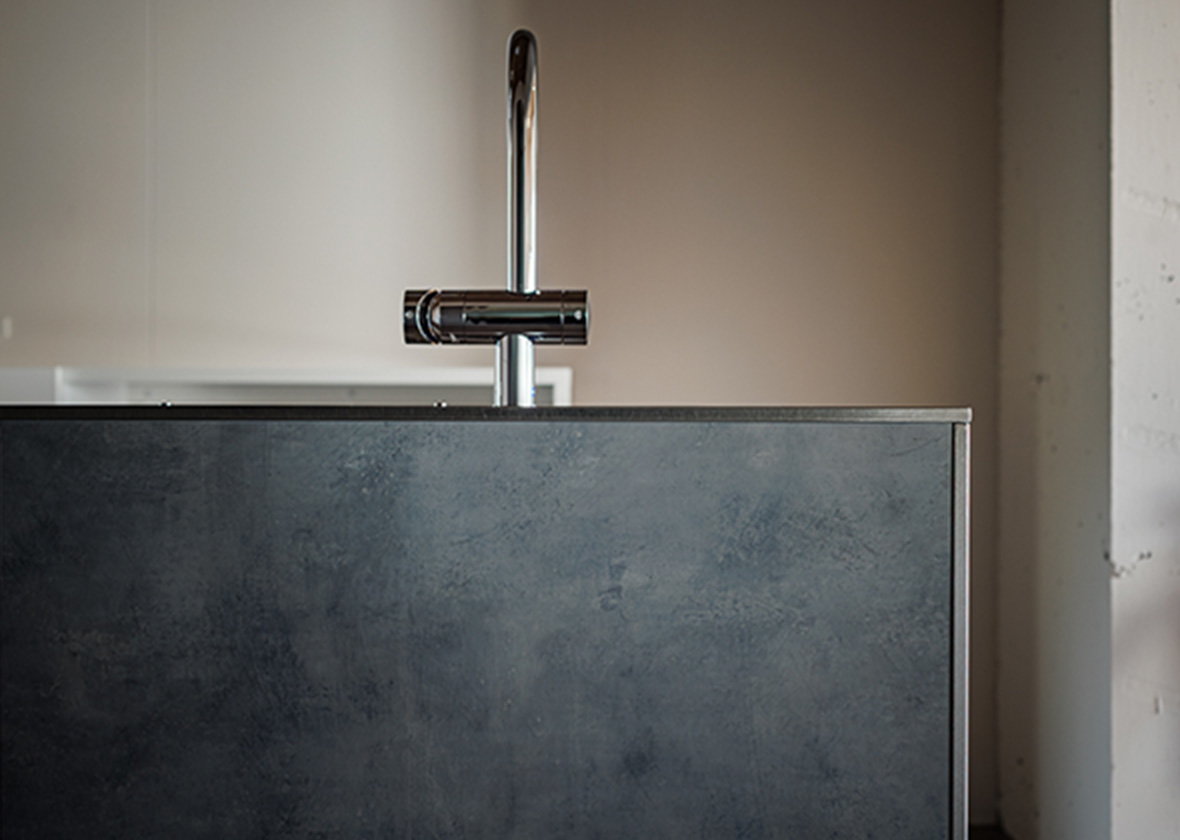 上質さを添えるミラタップキッチン